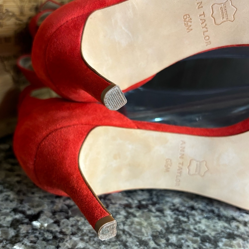 Ann Taylor Red Suede Ankle Strap Heeled Sandals Size 6.5 - Picture 10 of 11
